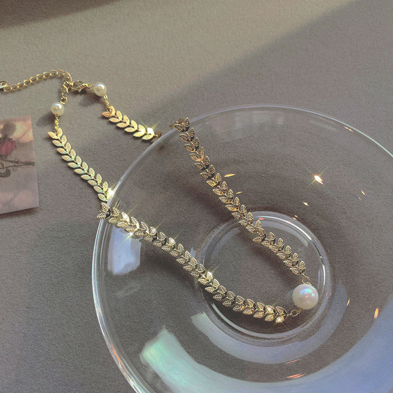 Gold Pearl Clavicle Necklace