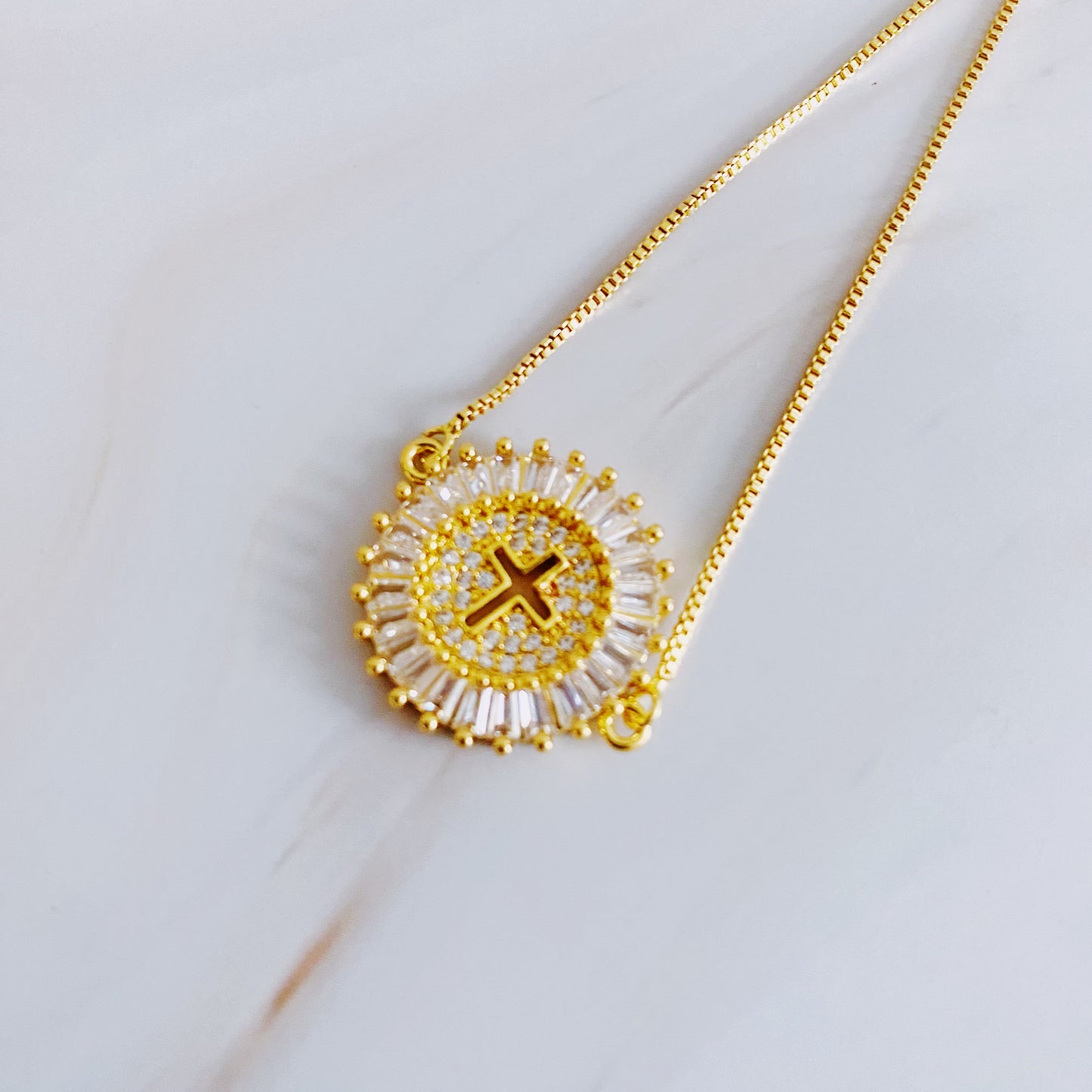 Sparkling Cross Adjustable Bracelet
