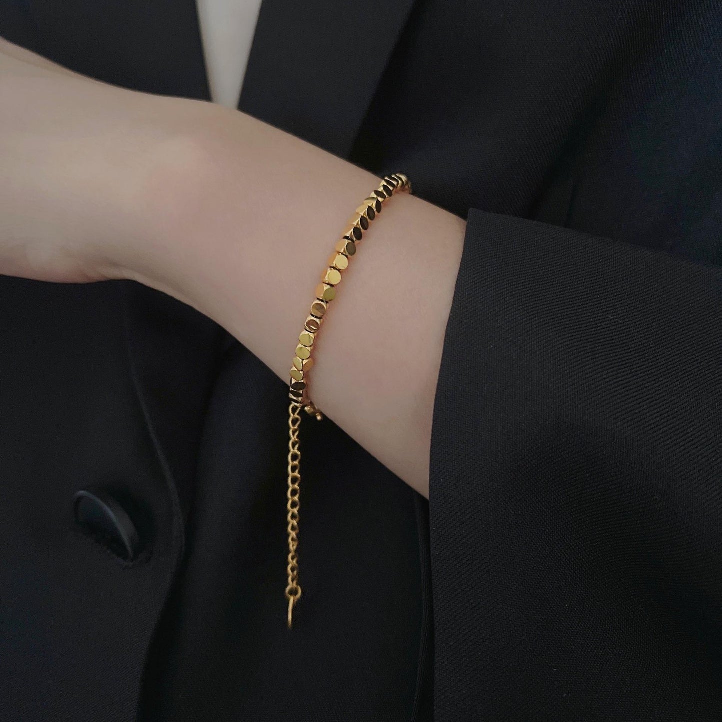 18K Gold Small Square Bracelet